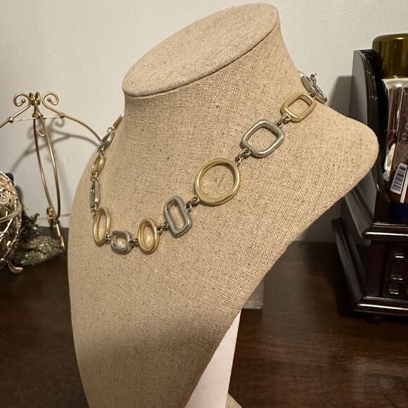 Lia sophia necklace Gold And Silver Tone 16 “ Full Length - Picture 2 of 3